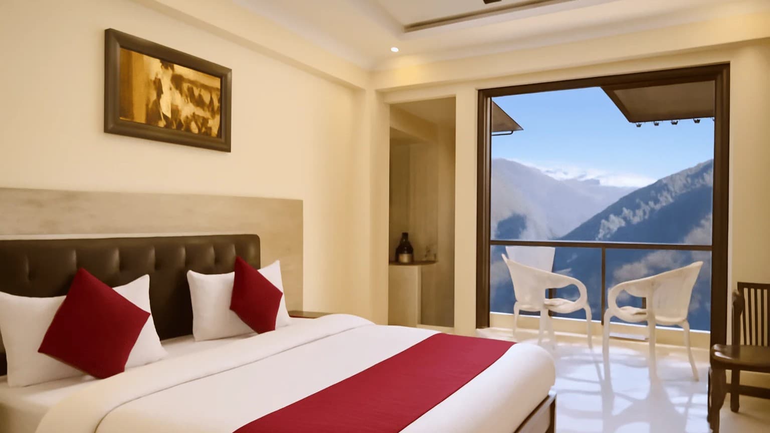 The Eden Hotel, Naddi 3