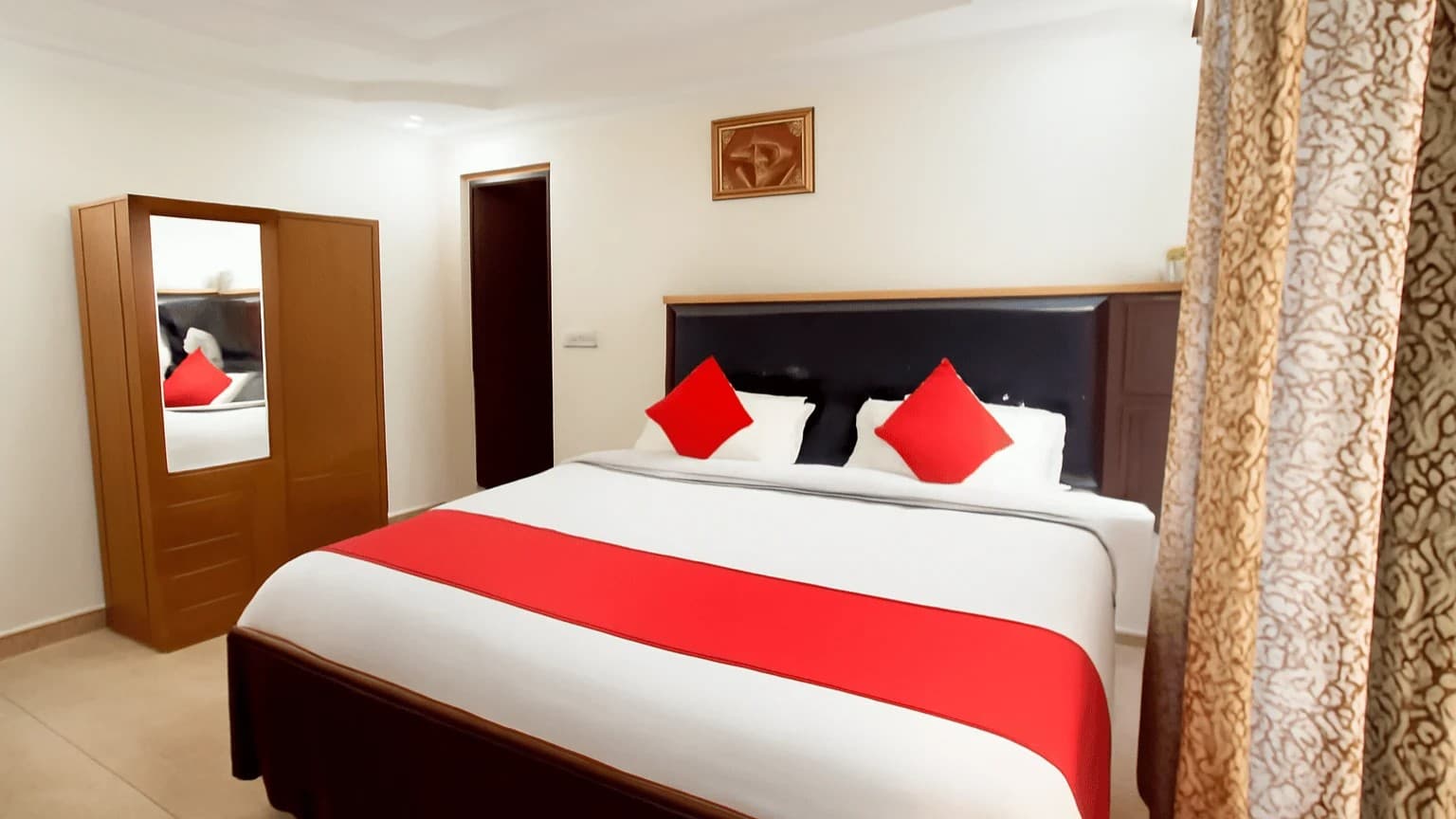 Ravine Hotel and Restaurant, Bhagsunag 2