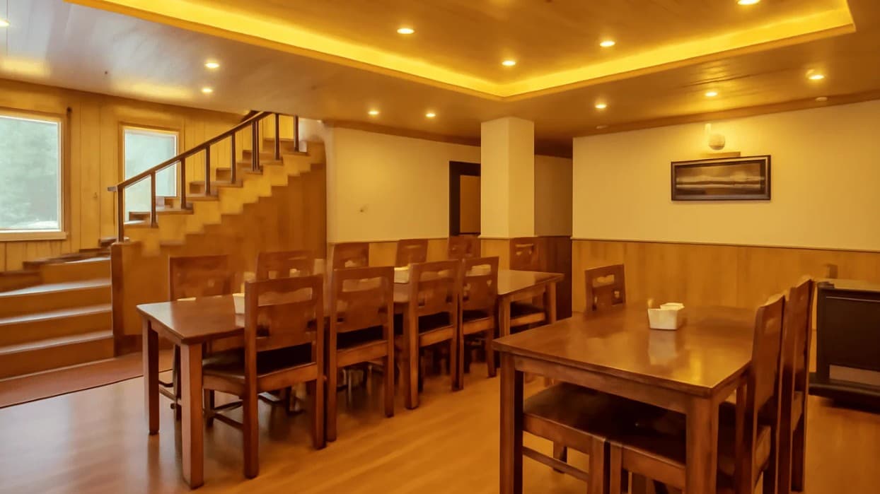 Apple View Cottage, Goshal (Manali)