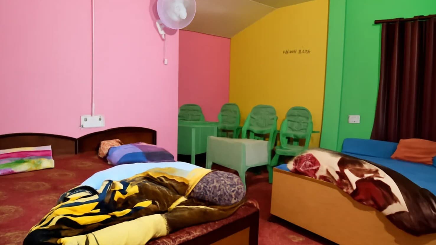 Neelkhant Homestay, Kausani 2