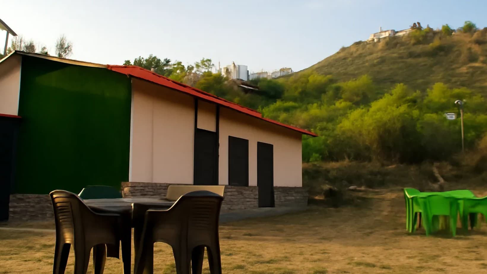 Yao Base Cottages, Bhatta Fall