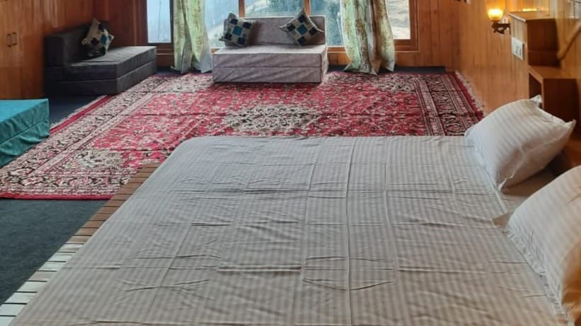 Pine Heaven Homestay, Shimla