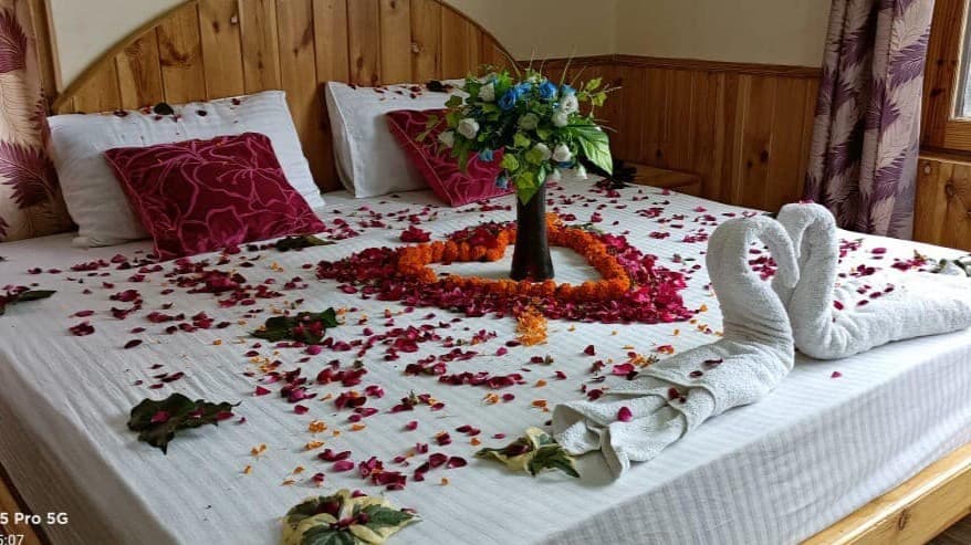 Pink Bud Cottage Manali